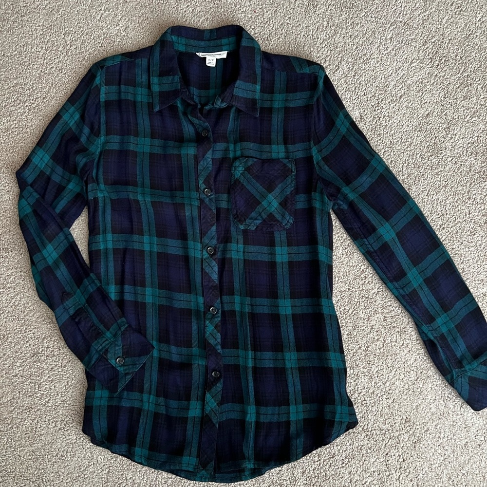 Women’s plaid shirt